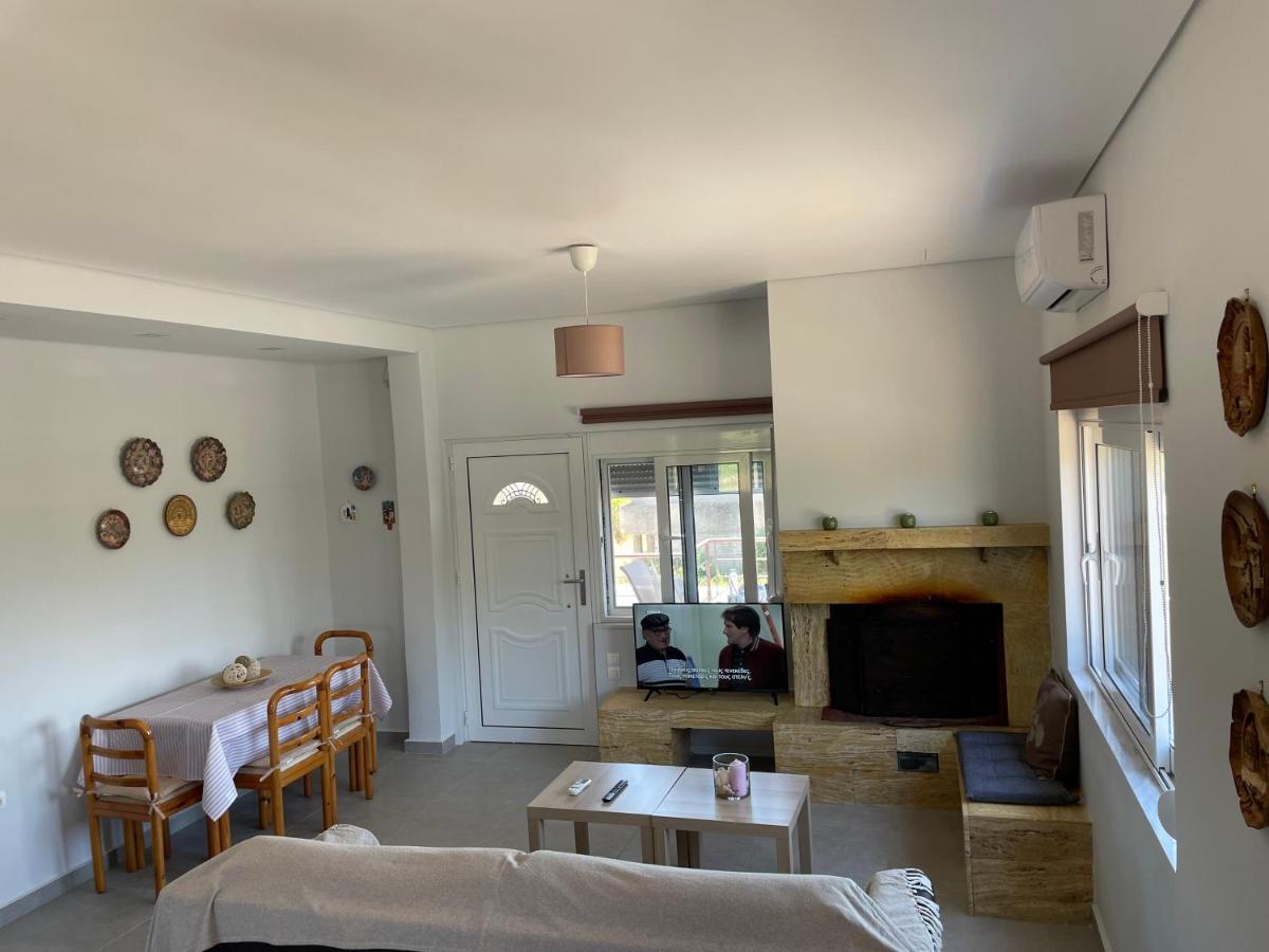 فيلا Saint George Family House Palaiá Fókaia المظهر الخارجي الصورة