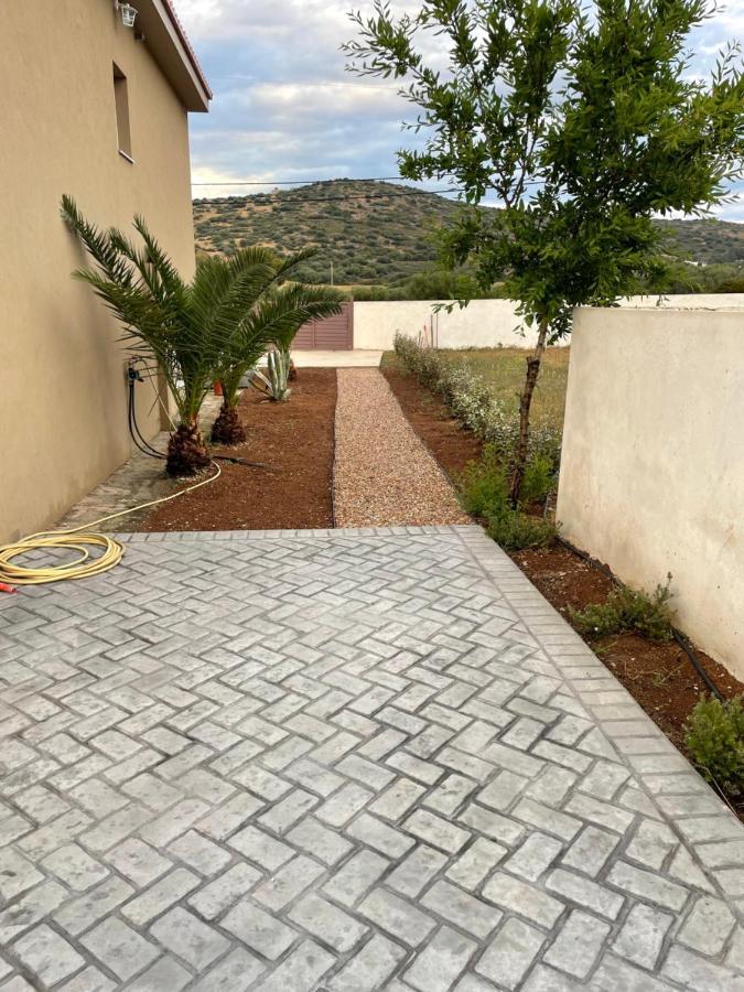 فيلا Saint George Family House Palaiá Fókaia المظهر الخارجي الصورة