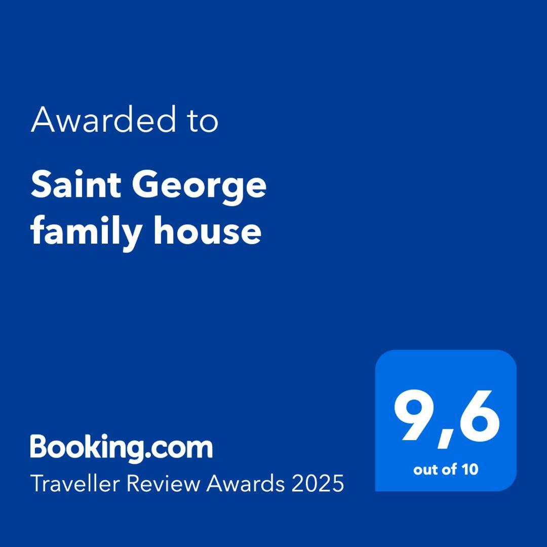 فيلا Saint George Family House Palaiá Fókaia المظهر الخارجي الصورة